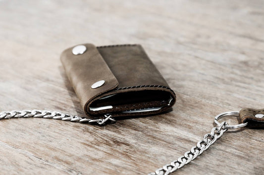 Trifold Wallet with Chain