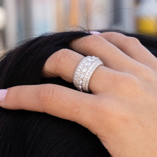 The GLD Shop White Gold 5 Layer Diamond Band Ring